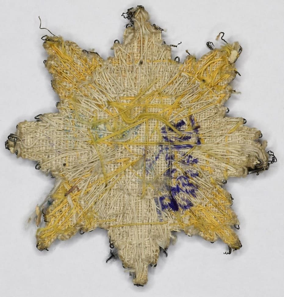 Officially issued Kapitul embroidered breast star of Saint Vladimir order.jpg