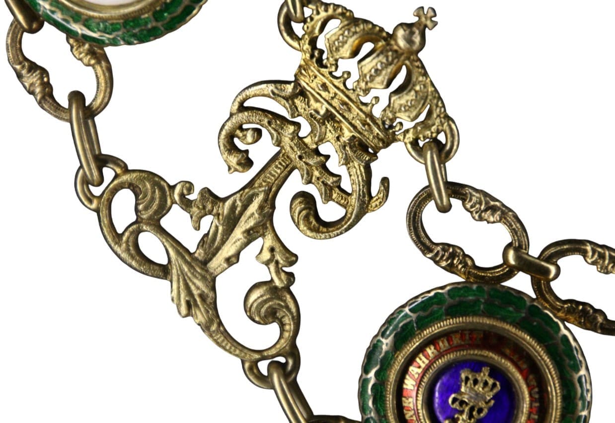 Oldenburg House  and Merit Order Collar.jpg