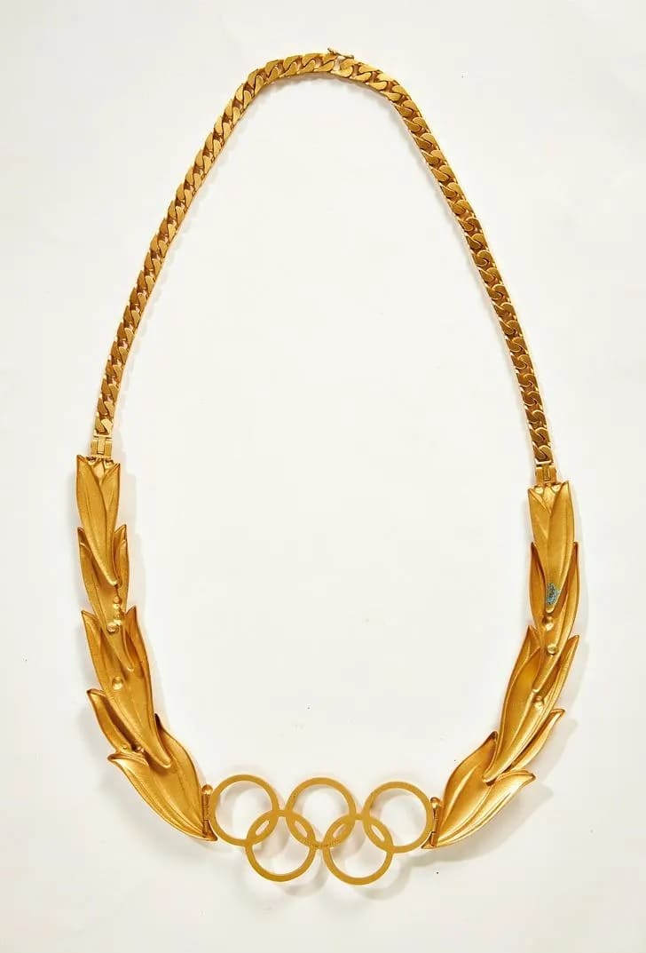 Olympic  Order in Gold awarded in 1985 to Erich Honecker.jpg