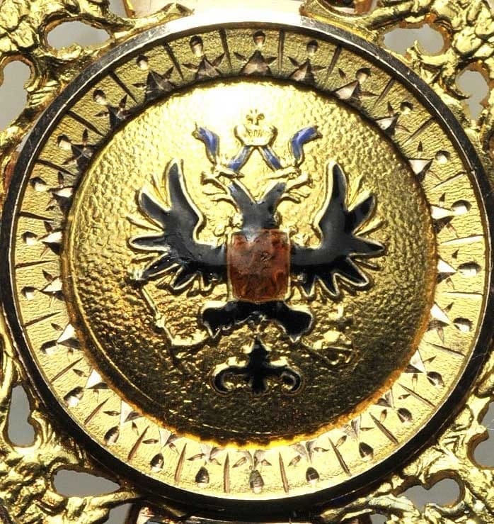 Орден Святого Александра  Невского для нехристиан мастерской Юлиуса  Кейбеля.jpg