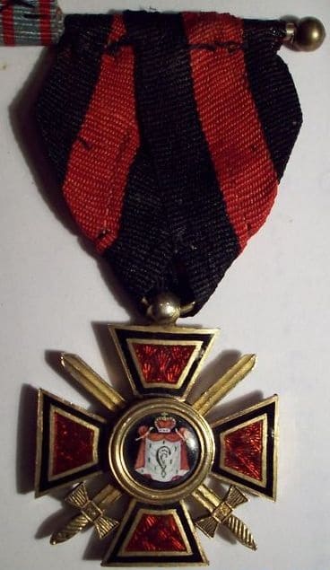 Орден Святого  Владимира 4-й  степени французского  производства в  колодке.jpg