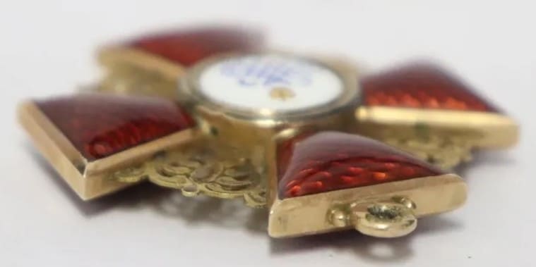 Орден Святой  анны 3-й степени мастерской Дмитрия Осипова.jpg