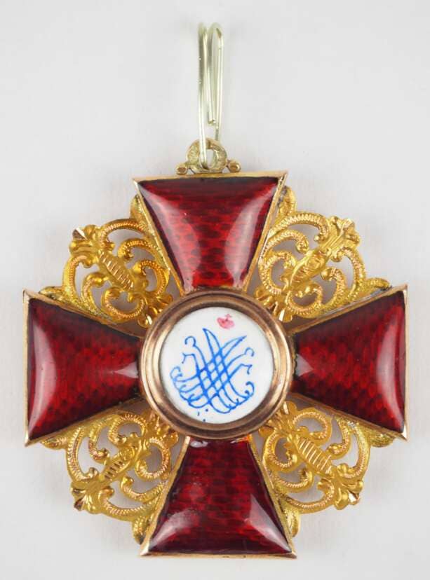 Орден  Святой Анны дутый 1-й степени.jpg