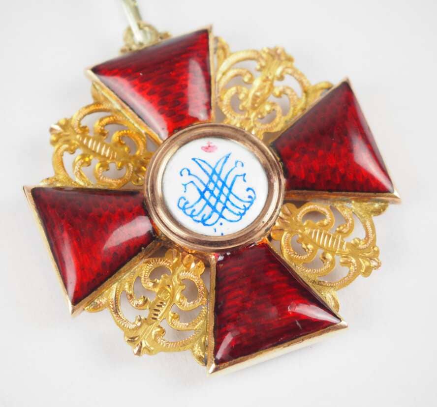 Орден Святой Анны дутый 1-й  степени.jpg