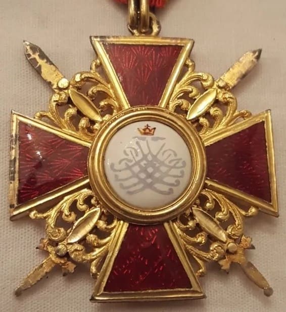 Орден  Святой Анны с мечами производства Chobillion.jpg