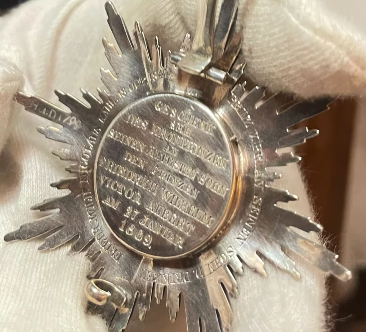Order of Black Eagle breast star of Emperor  Wilhelm II.jpg