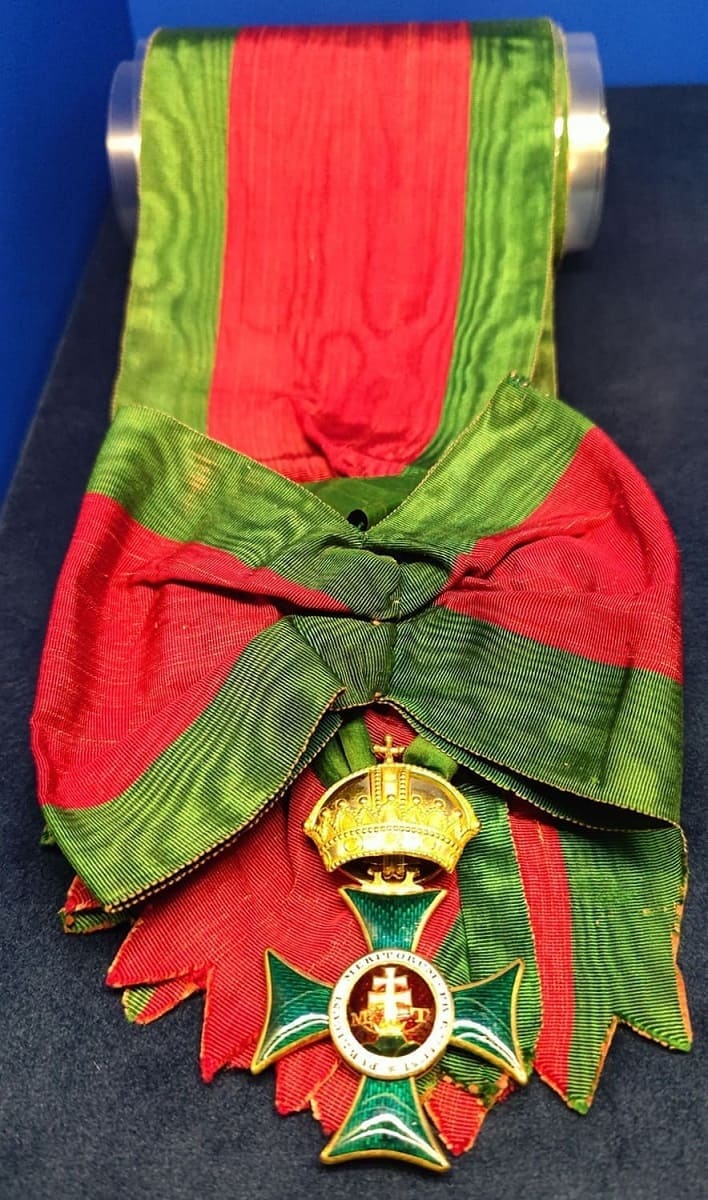 Order of Emperor Nicholas I sash on display.jpg