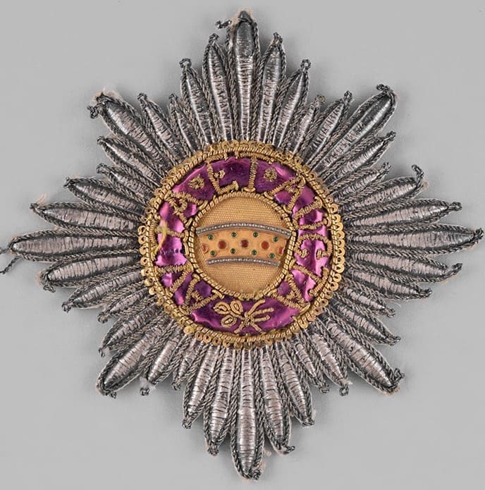 Order of Iron Crown Embroidered Breast Star made by André Alckens, Vienne.jpg