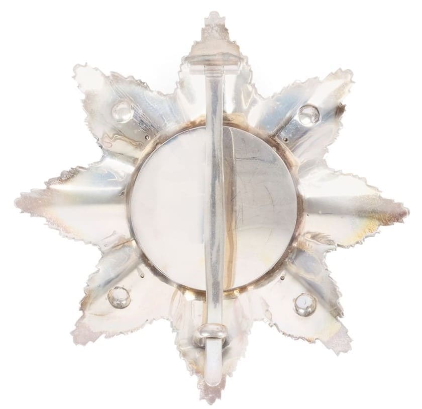 Order of  Saint Alexander Nevsky made by Rothe with swords.jpeg
