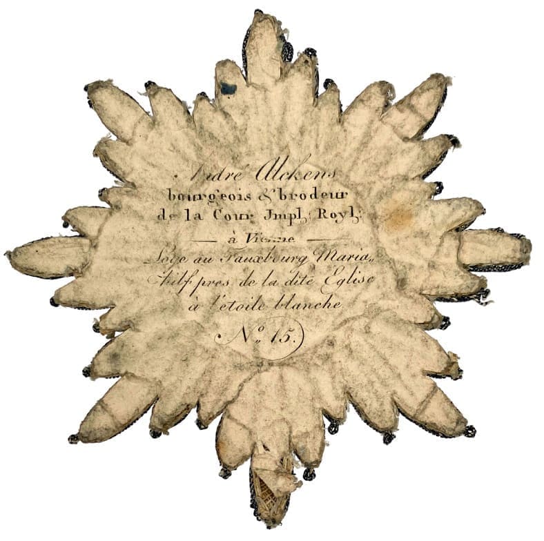 Order of Saint Andrew Embroidered Breast Star made by André Alckens, Vienne.jpg