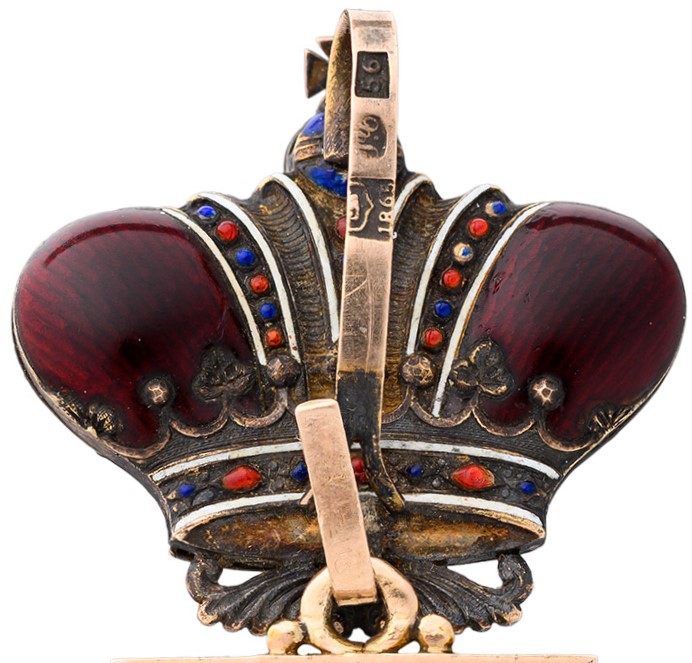 Order  of Saint Anna with Fake  Imperial Crown.jpg