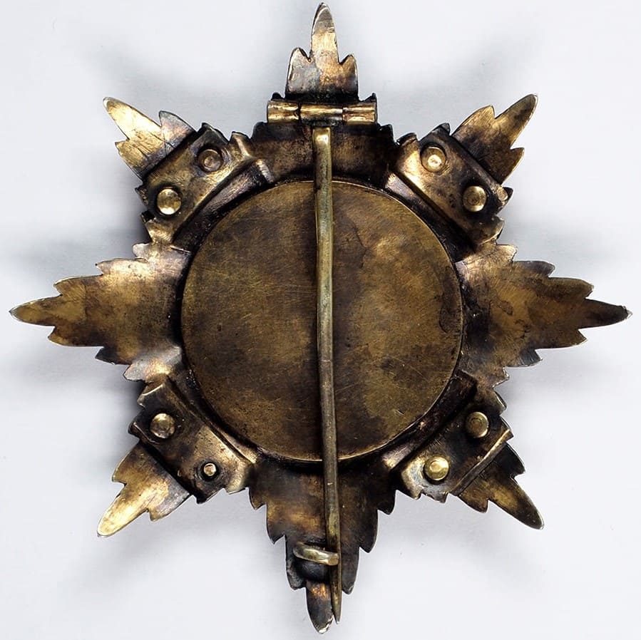 Order of Saint  Vladimir Reduced Breast Star.jpg