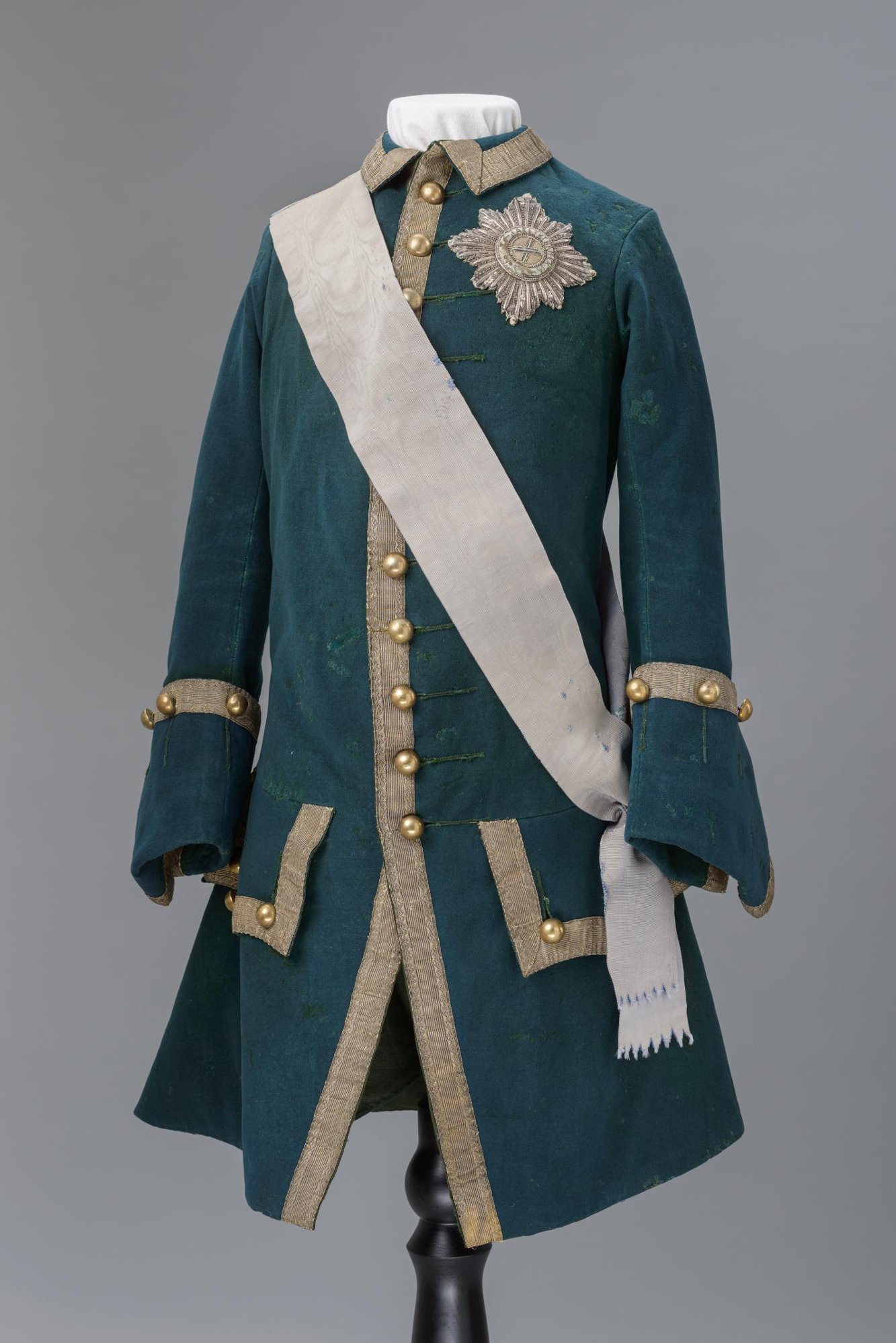 Order of St. Andrew Breast Star of Catherine the Great.jpg