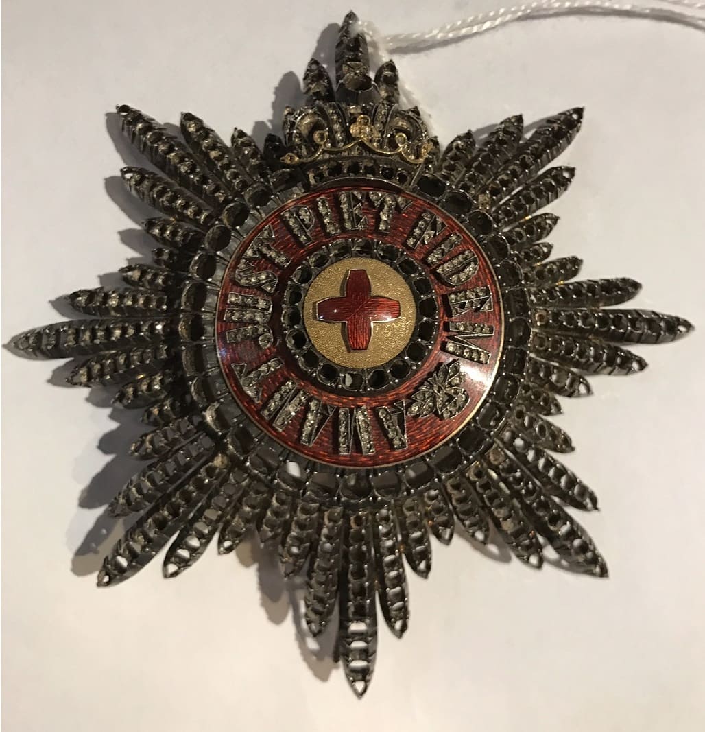 Order of St. Anne Breast Star with Diamonds.jpg