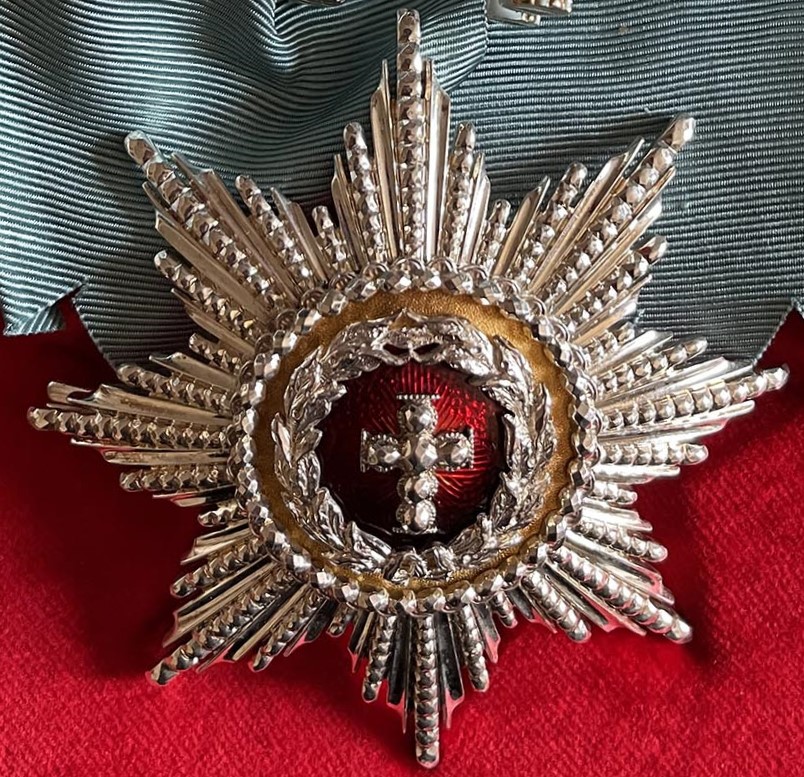 Order of the Elephant awarded to Emmanuel Macron in  2018.jpg