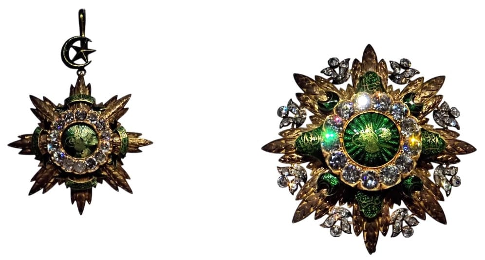 Order of the Highest Privilege with Murassa.jpg