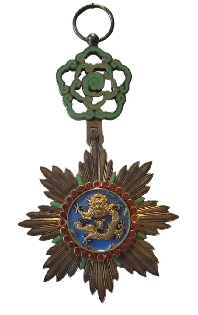 Order of the Illustrious Dragon Sash Badge.jpg