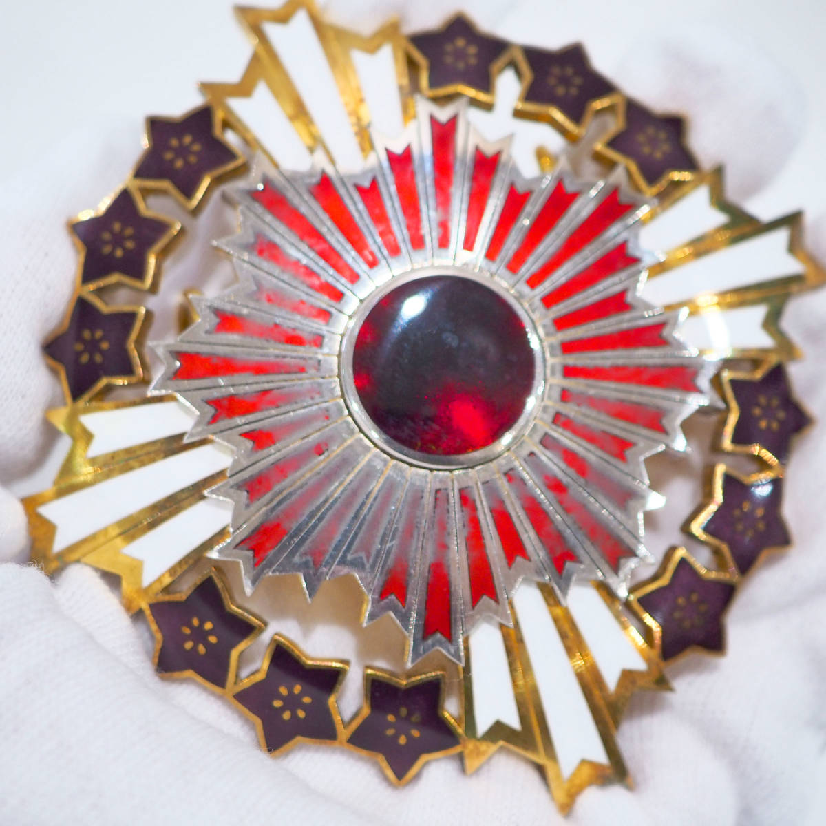 Order  of the Paulownia Flower.jpg
