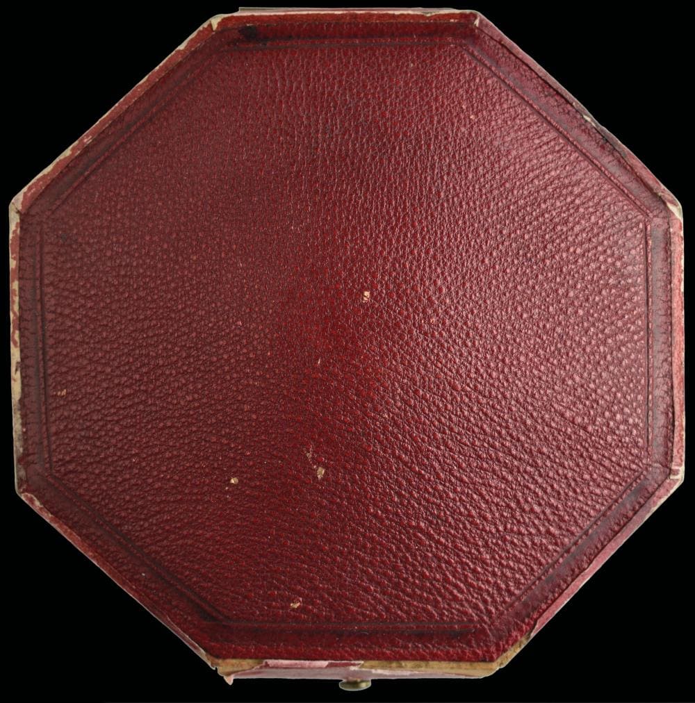 Order  of the Redeemer breast star made by Lemaitre Paris.jpg