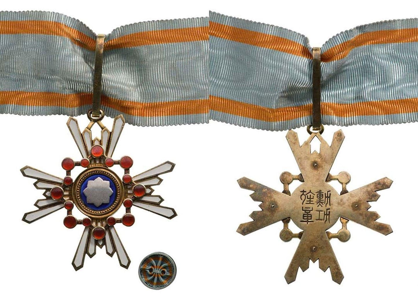 Order of the Sacred Treasure in Cases for Foreigner.jpg