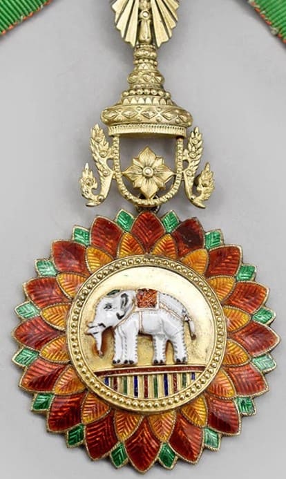 Order of the White Elephant of 1st Type made by an Unidentified Workshop.jpg