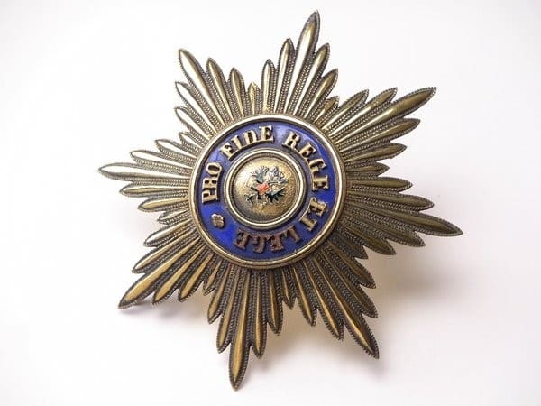 Order of White Eagle breast star for Non-Christians made by Albert Keibel.jpg