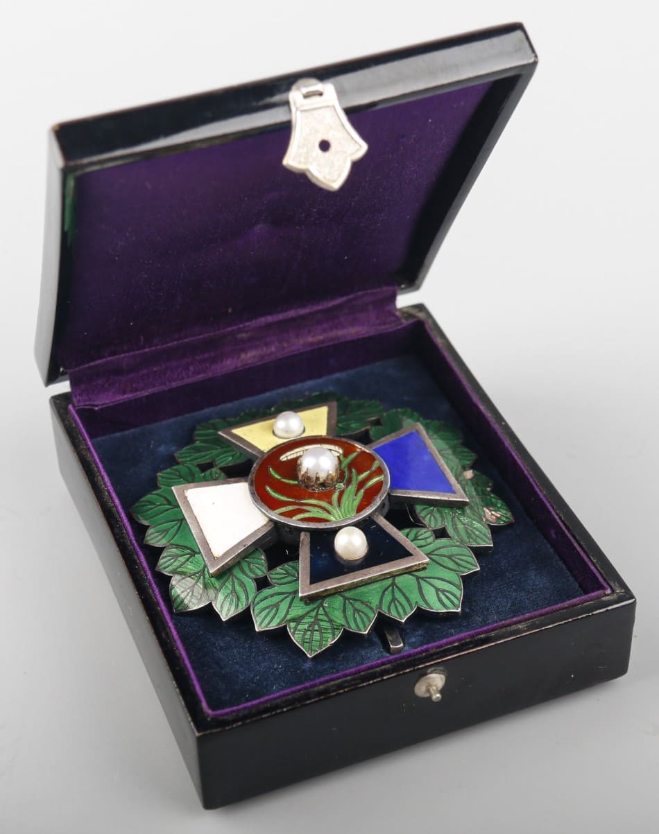 Order_of Rank and Merit 5th class.jpg