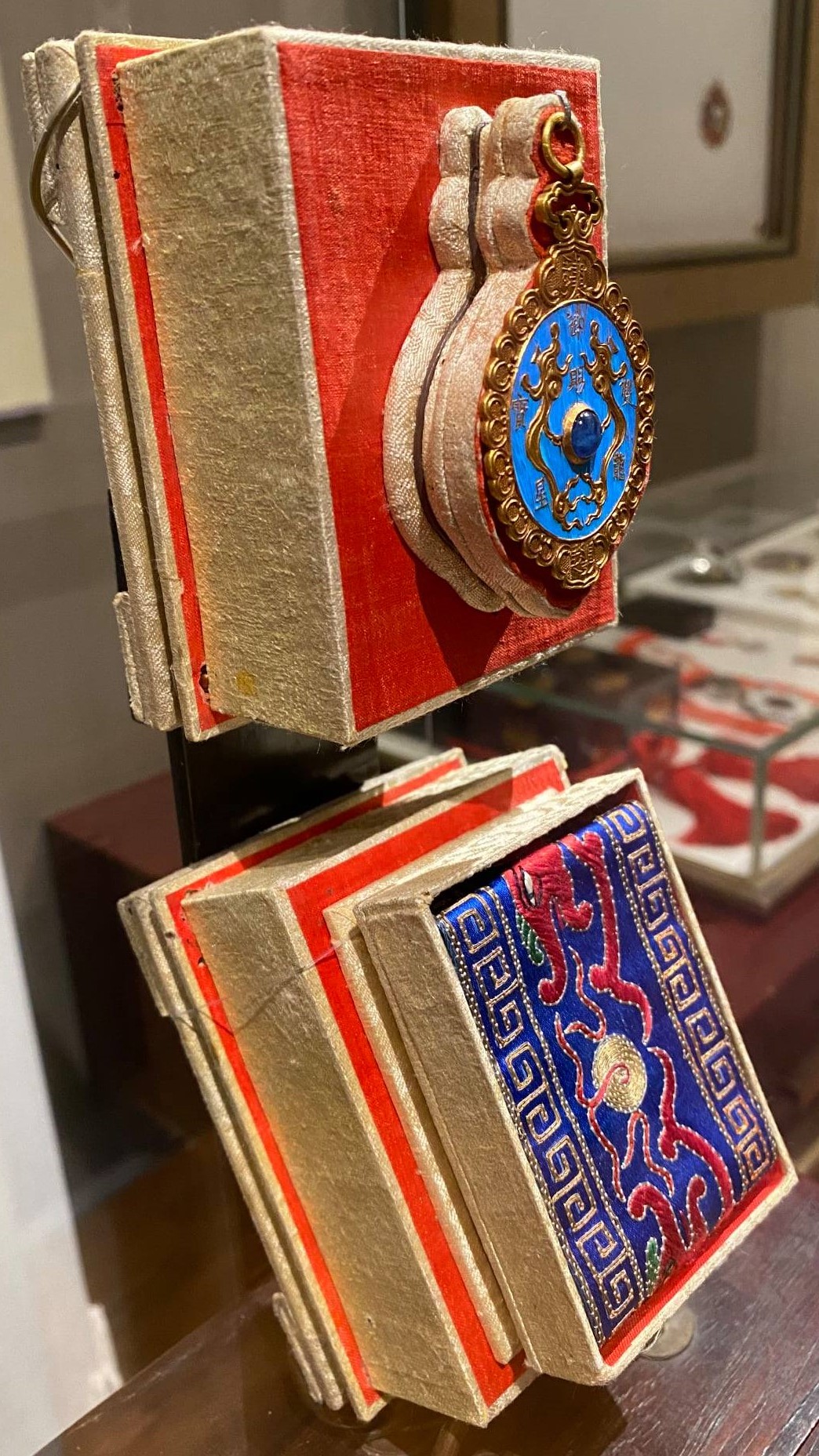 Orders of Double Dragon from the collection of Musée de la Légion d'honneur..jpg