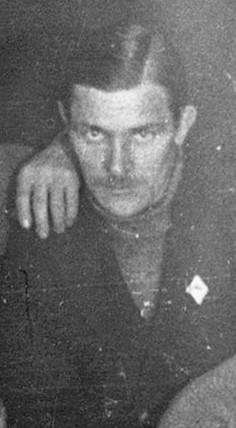 Osoaviakhim Badge for the Members  of the 1928 Rescue Expedition on the Icebreaker Krasin.jpg