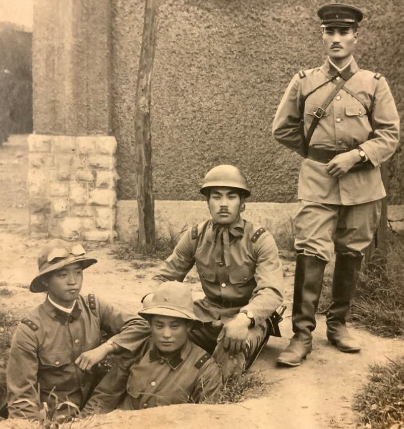 Photo with Japanese Army Sun Helmets.jpg