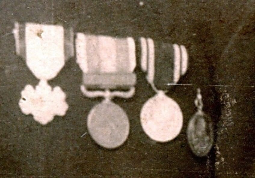 Photo with Russo-Japanese War Relief   Commemorative Medal.jpeg