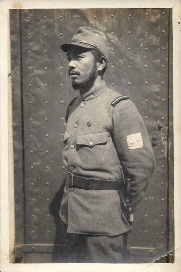 Photo with Uknown  japanese Badge.jpg
