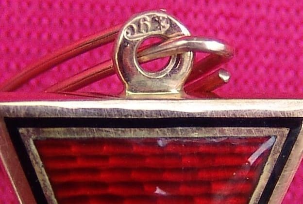 Поддельный орден Святого  Владимира 4-й степени в золоте.jpg