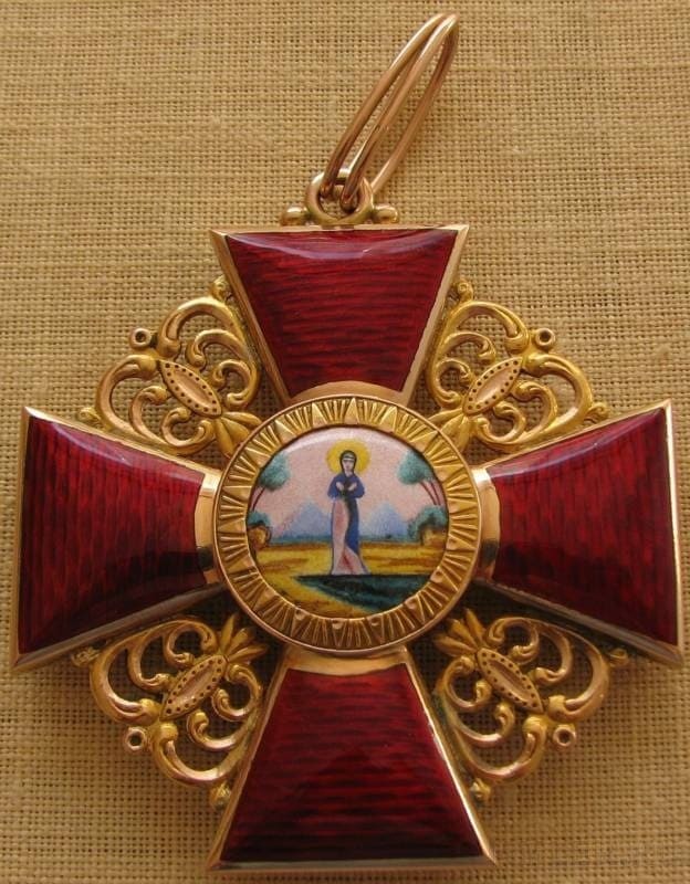 Поддельный орден Святой Анны 1-й степени.jpg