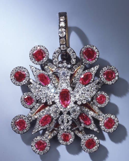 Polish Order of the White Eagle (ruby set).jpg