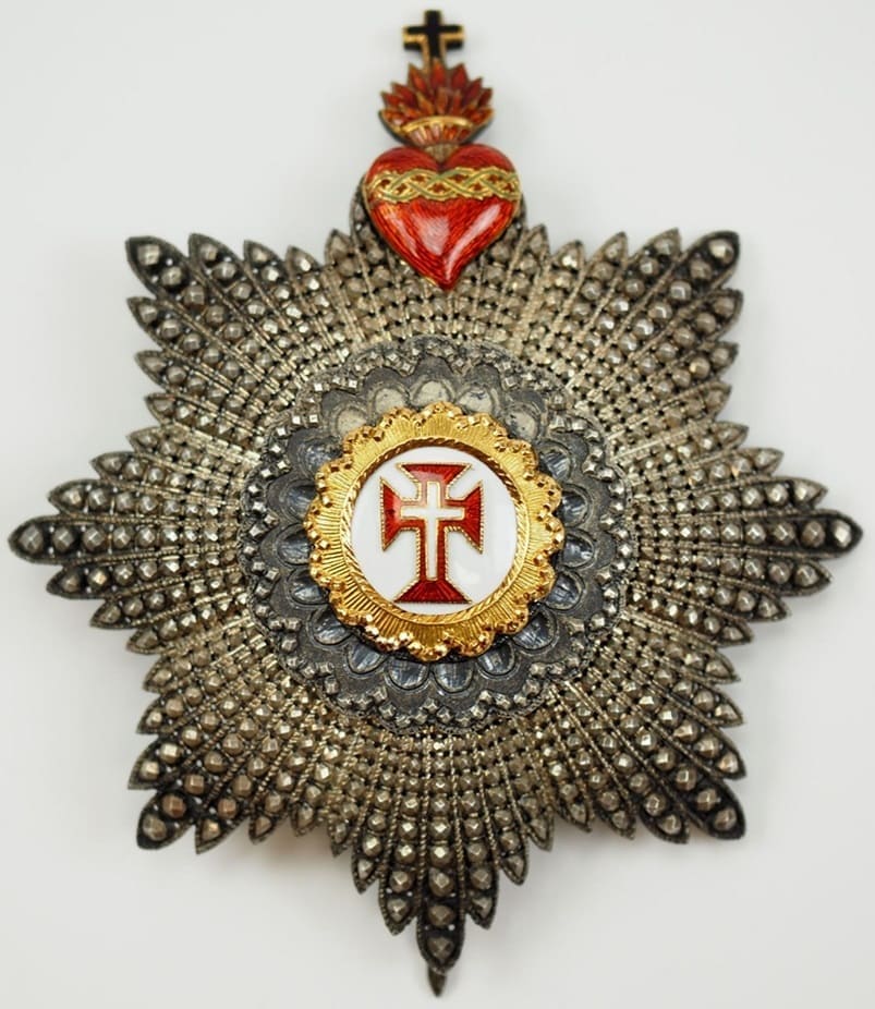 Portuguese Military Order of Christ, breast star by Kretly of Paris.jpg