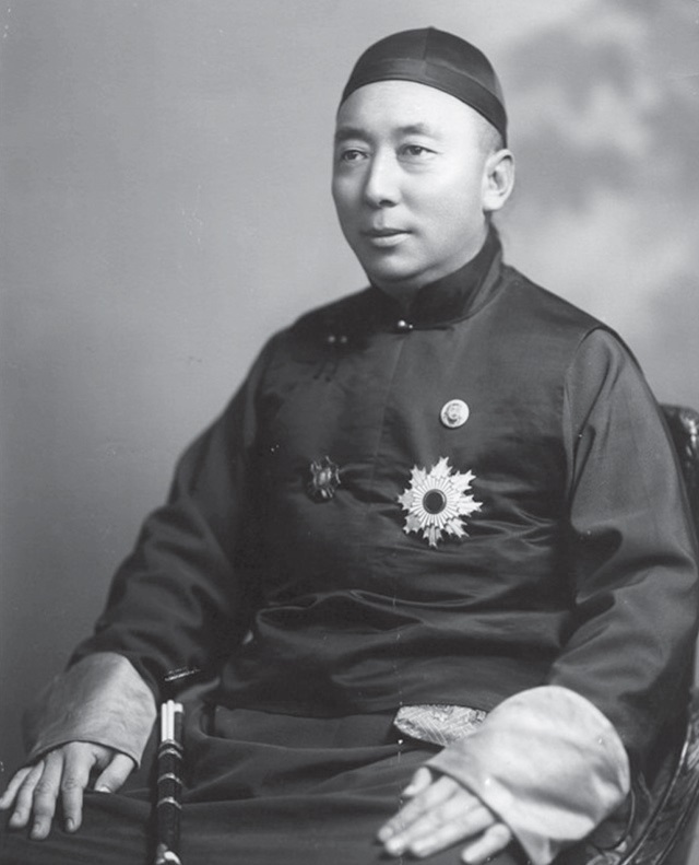 Prince_Demchugdongrub.jpg