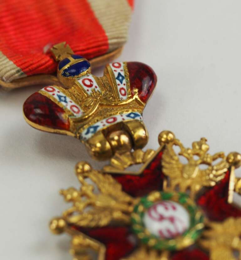 Prinzen Size Order of Saint Stanislaus with  Imperial Crown made by  Fayolle, Paris.jpg