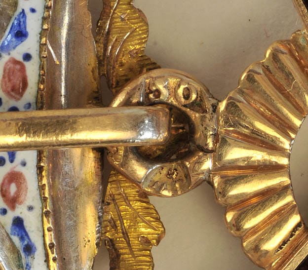 Privately Commissioned Order of Saint  Stanislaus with Imperial Crown.jpg