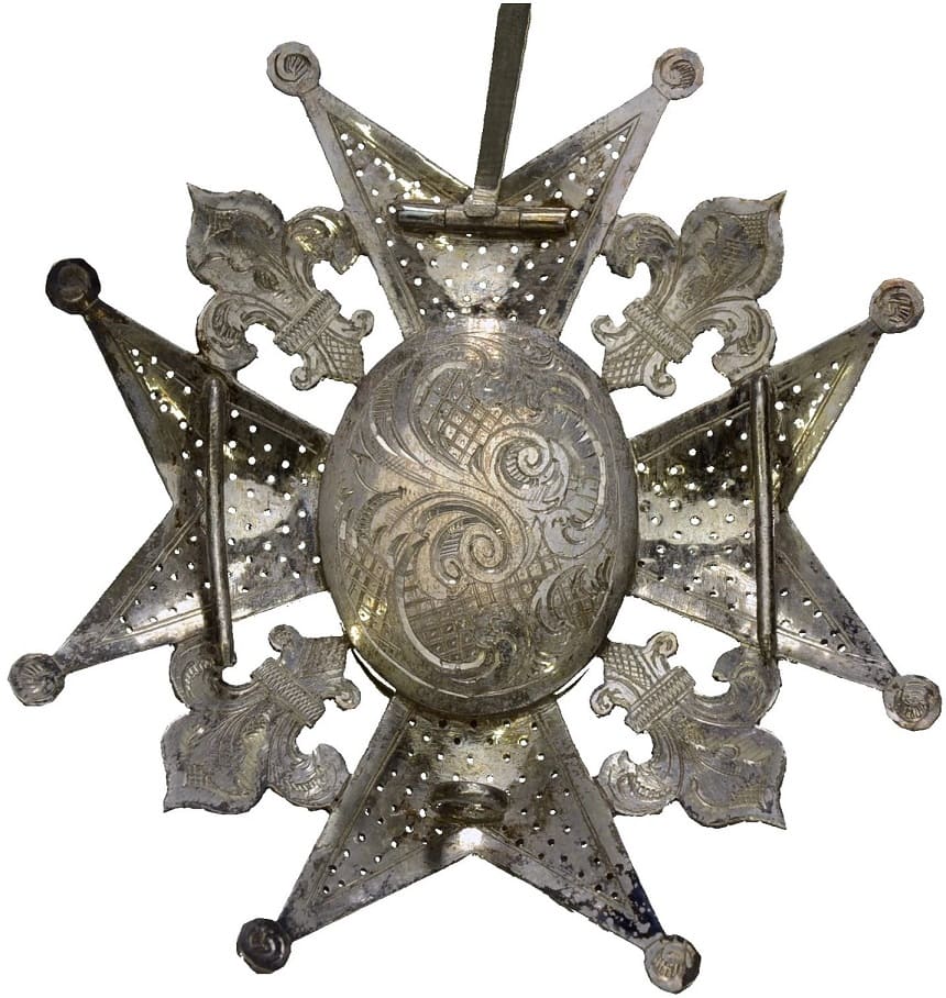 Real  y Distinguida Orden de Carlos III.jpg