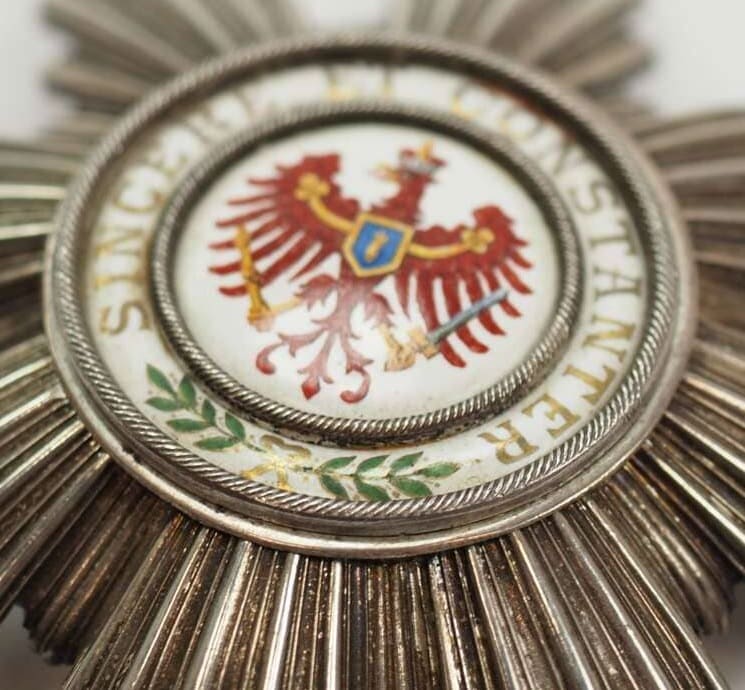 Red Eagle order breast star from  Rothe.jpeg