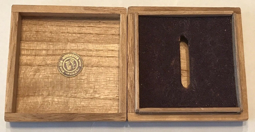 Regular  Member's  Badge 通常会員章.jpg