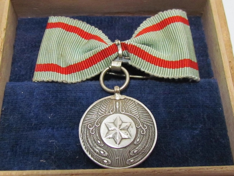 Regular Member's Badge of Imperial Soldiers' Support Association.jpg