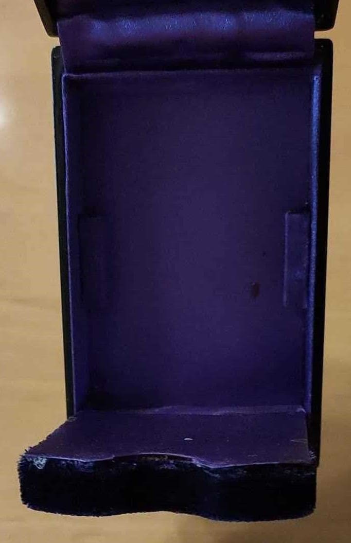 Replica  of 4th class Golden Kite Order Case.jpg