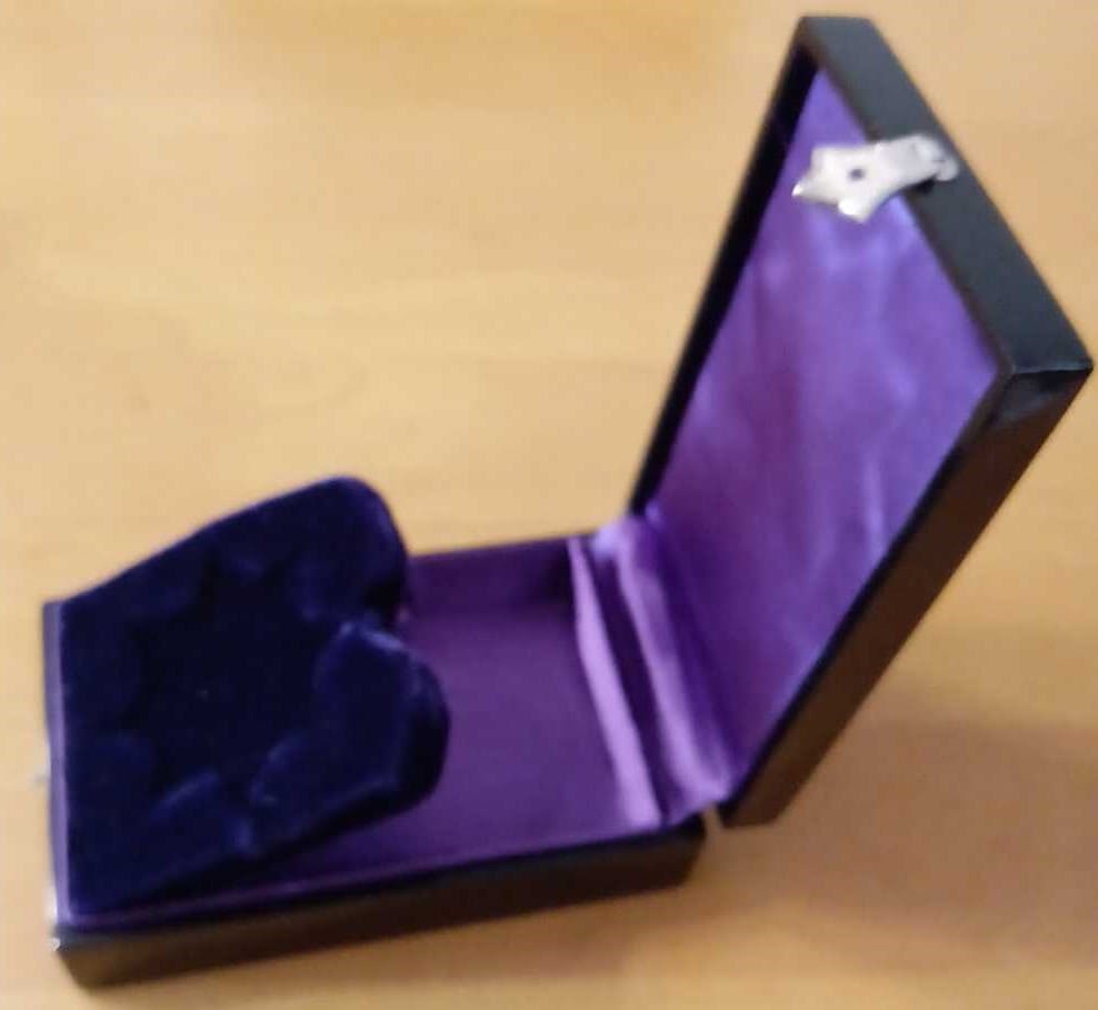 Replica of 5th class Golden  Kite Order Case.jpg