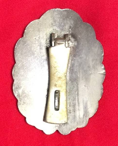 Replica  of Japanese Army Pilot Badge.jpg
