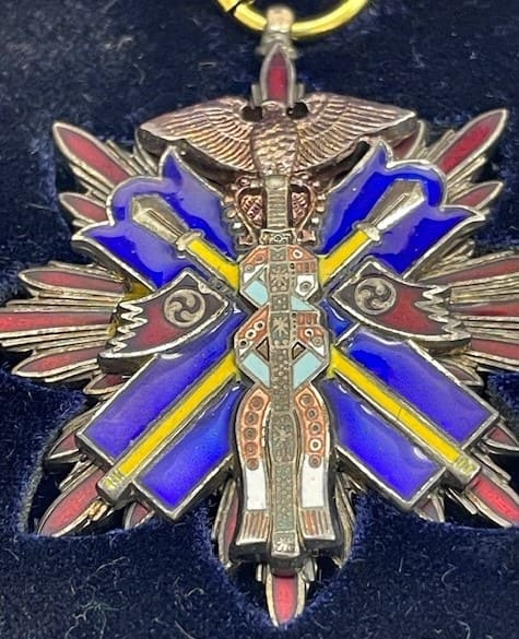 Replica  of the Order of the Golden Kite.jpg
