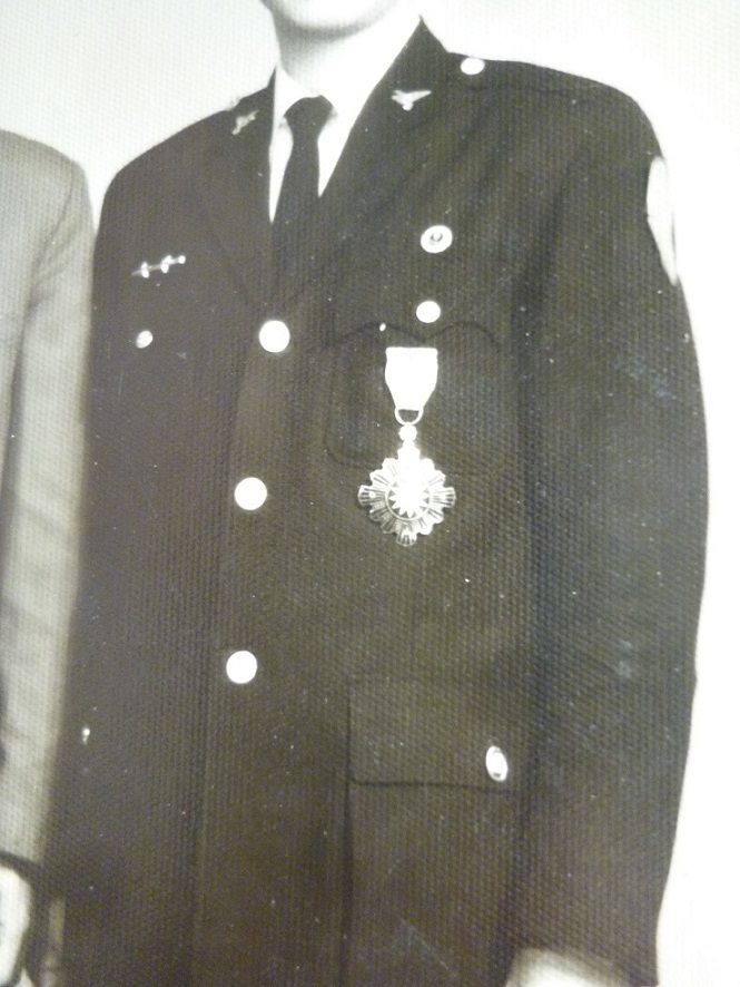 Republic of China Police Medal Photo.jpg
