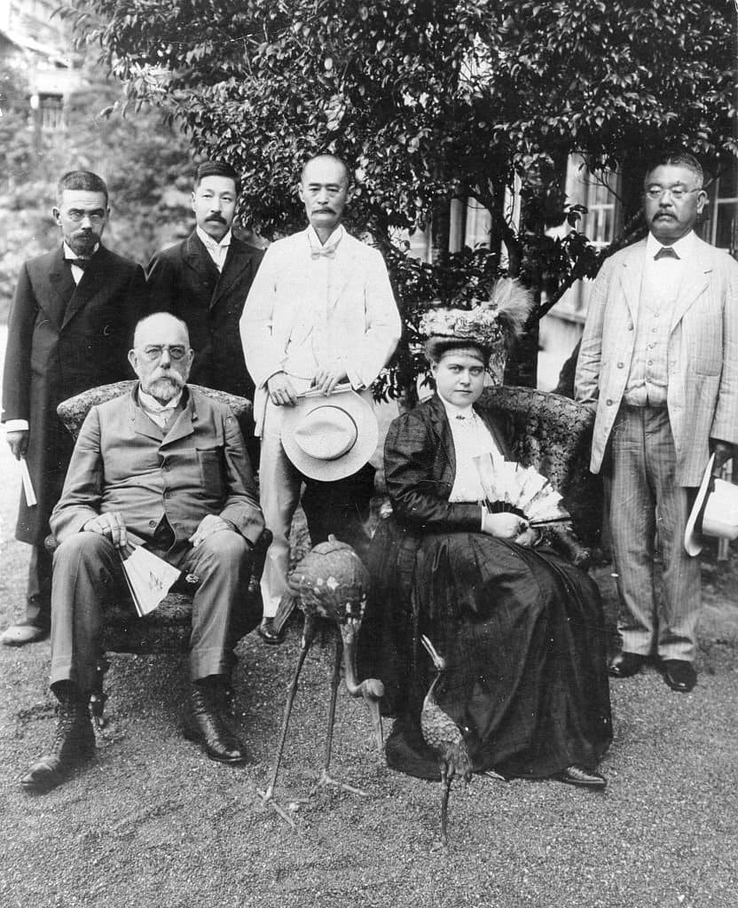 Robert Koch and his wife Hedwig.jpg