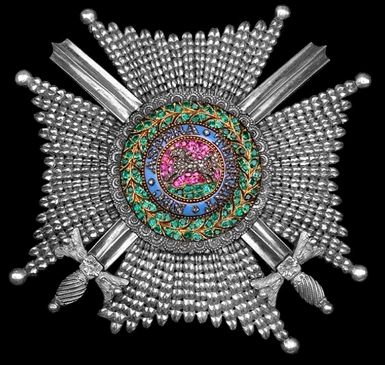 Royal Guelphic Order breast star.jpg